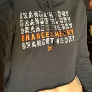 Cropped hoodie
